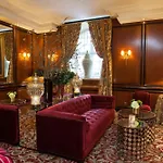 Narutis - Small Luxury Of The World Hotel Vilna