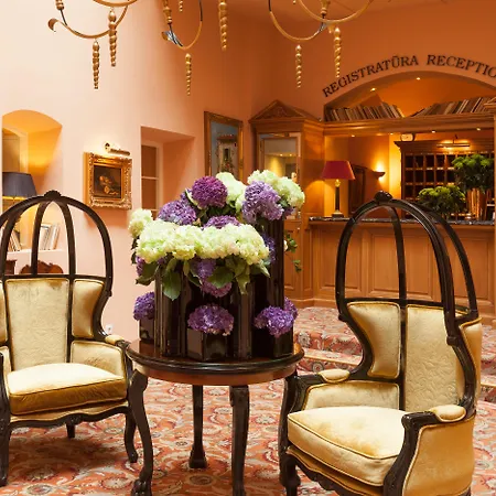 Narutis - Small Luxury Of The World Hotel Vilnius