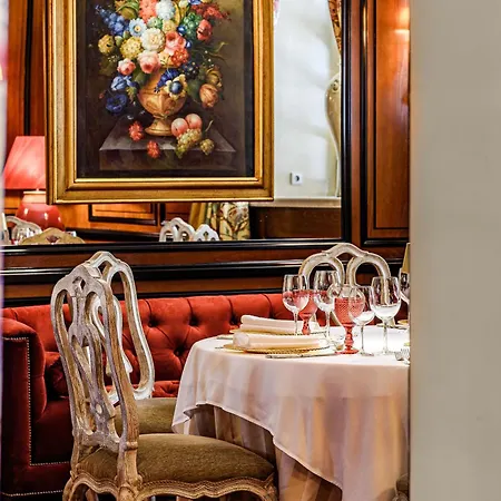 Narutis - Small Luxury Of The World Hotel Vilnius