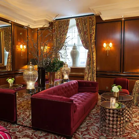 Narutis - Small Luxury Of The World Hotel Vilnius