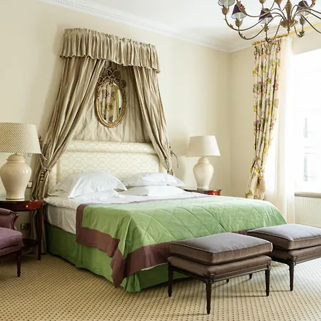 Narutis - Small Luxury Of The World