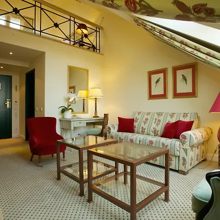 Narutis - Small Luxury Of The World Vilnius