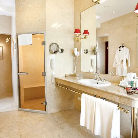 Narutis - Small Luxury Of The World 5*