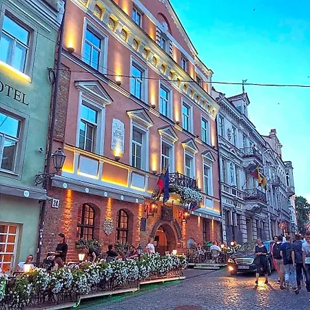 Narutis - Small Luxury Of The World Vilnius