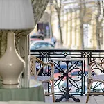 Narutis - Small Luxury Of The World 5*