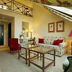 Narutis - Small Luxury Of The World Vilnius