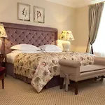 Narutis - Small Luxury Of The World Vilnius